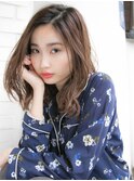 アッシュグレージュ ラフ巻き