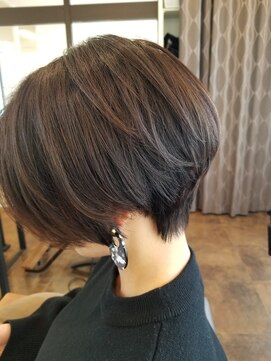 ロアールメイ(LOAOL mei) 小顔ショート