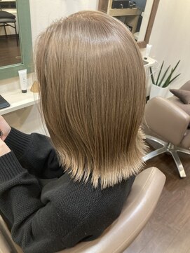 ミュウ(Private hair salon Miu) パッツンボブ【シナモンベージュ】