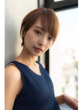 オースティン 登戸向ケ丘遊園(AUSTIN) かき上げシルバーカラーサイドグラデーションスリークショート