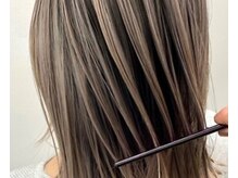 洗髪屋ニューラムの雰囲気（立体的なヘアカラーを、ハイライトで演出!!）