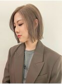 ハイトーンカラー外国人風ボブ切りっぱなし外ハネナチュラルボブ