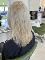 シュウ 西尾店(Shu)&nbsp;ホワイトベージュ