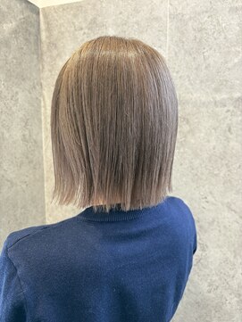 アリアヘアー(Aria hair) 【切りっぱなしボブ】【ミルクティーベージュ】