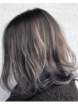 フォーム(FORM) シルバーグレーグラデーション