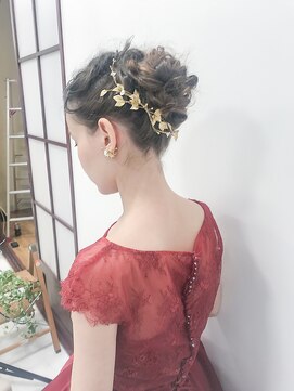 ブラウ ネイル パーティー(Blau Nail Party) ナチュラルミドルシニヨン