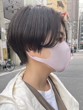 ロータス(Lotus) モードなラインショートボブ担当カタダ【堀江】