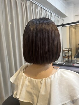 ニィ(2iee.) シルエットボブ