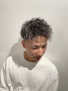 レックス(Rex) 【SNSで大人気!】ホワイトメッシュ×ツイストパーマ!