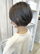 キャアリー(Caary) 福山市Caaryシースルーハイライトダブルカラー丸みショートボブ