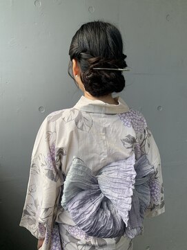 クロード モネ 吉祥寺店(Claude MONET) 〈木賀絵莉子〉浴衣に合わせた大人へア●【浴衣着付】