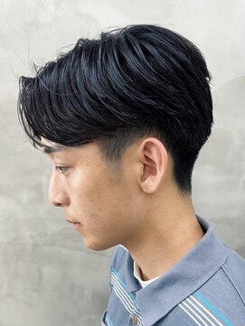ソーコ 渋谷(SOCO) ニュアンスパーマセンターパートフェザーパーマ