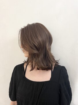 マスカリ(muscali) #丸型#ホワイトグレージュ#ミニウルフ#チェリーブラウンa78