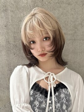 モニカ(MONIQA) ペールベージュ