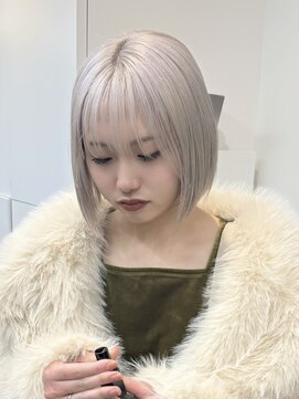 サンク 原宿 表参道(cinq) ミルクティーピンクグレージュミディアムウルフレイヤー長めボブ