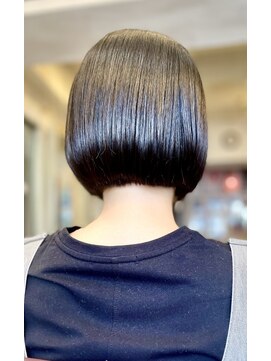 サーティエイト(38) ツヤめくうなじ美人ショートボブ/髪質改善/ボブ/ショート/