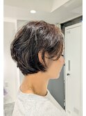 くせ毛を生かした大人のショートグラボブ