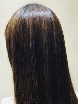 ヘア ソリューション ヴェイス (Hair solution VASE)の写真/【縮毛矯正の職人】◎縮毛矯正×毛髪科学で♪硬い髪も柔らかく動く◎１年続く「最高のツヤ髪」を貴方に◆