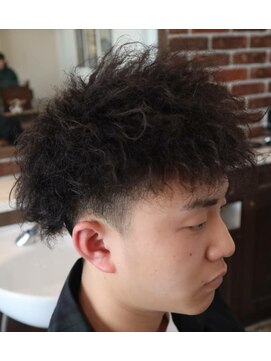 アクセプトザワールドバーバー(Accept the world barber) 2ブロックスタイル×ツイストパーマ