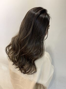 リバレッジ 広尾(Leverage) イルミナダークグレージュ【広尾/恵比寿】担当:大住