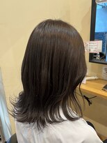 アルター(aL ter)&nbsp;アッシュグレー［デザインカラー/レイヤーカット/ウェットヘア］