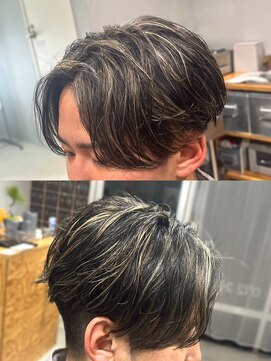 アマミカットクラブ(AMAMI CUT CLUB) フェザーパーマとメッシュ