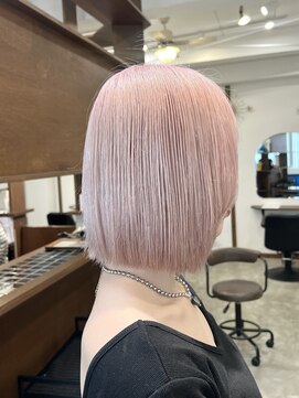 ラック 表参道(LUCK) ホワイトピンク/ピンクベージュ/ブリーチ/ケアブリーチ/20代