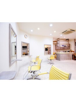 津☆1人のStylistが仕上げまで全て担当◎通うたびにホッとする、気軽に足を運べるアットホームなサロン♪