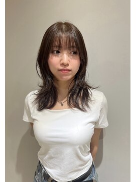 ジジ プラス デザイン(GIGI＋design) オリーブカラーレイヤーカット