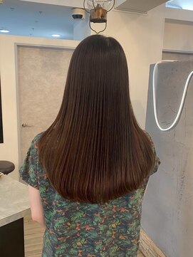 ヴィサージュバスク(VISAGE ba.s.k) しっとり艶ロングで叶える憧れの美髪