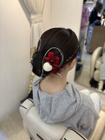 ヘアーリゾートラシックアールプラス(hair resort lachiq R+)&nbsp;成人式タイトシニヨン