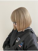 ミルクティーベージュ