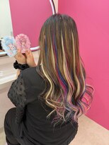 ロサ ファイブヘアー(Rosa..5Hair) 推し活にピッタリ!オリジナルエクステで派手髪!