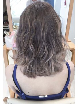 デイズ(days) 外国人風ハイライトグラデーションカラー☆