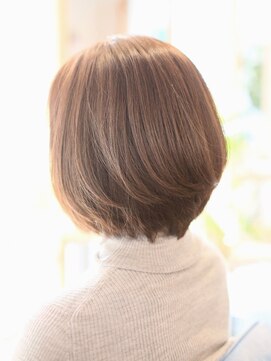 リビーチ ヘア リゾート 赤羽(Rebeach HAIR RESORT) 透明感ベージュカラー×大人ショートボブ【赤羽駅東口】