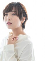 ヘアーサロン ラフリジー(Loufreasy)&nbsp;イルミナカラーで暗くならない白髪染め × 耳かけクールショート