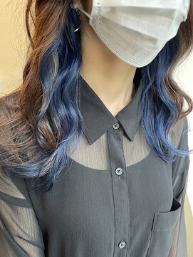 エンレイ(enRei) 20代30代大人可愛いインナーカラー寒色カラーゆるふわセミディ