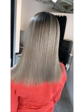 ラフ 難波店(LAFF) #黒髪#ボブルフ#ネビージュ#小顔#ワンレン