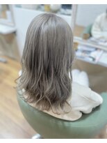 ヘアーガーデン バレッタ(hair garden barretta) 透明感あふれるミルクティーベージュ