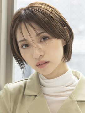 ネリー 銀座(NERIE) バレイヤージュアッシュカラーツヤ感ノーブル前下がりショート