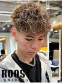 ブラウン×メッシュハイライト×スペインカール