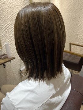 アマレット(Amaretto) 【オリーブベージュ×外ハネボブ】