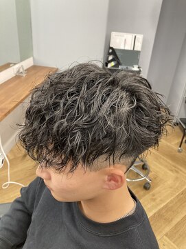 アレス バイ シカ 神戸三宮元町店(ALLES by Cica) 緩めツイスパスペインカール