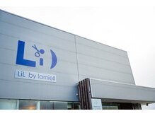 リル バイ ラミール(LiL by lamiell)の雰囲気（渡橋中央交差点を南側に進みすぐ左折！大きな看板が目印です。）