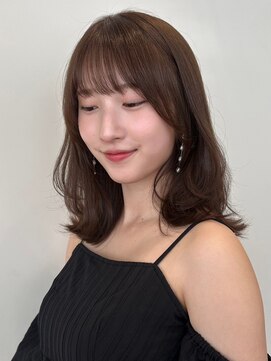 ノイカーム(noi Calm) 顔周りレイヤーカットくびれヘアミルクティーベージュカラー