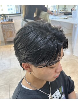 ロストシティ 横浜(LOST CITY) 黒髪センターパート【緑川】