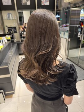 エアー 銀座タワー(AIR) くびれミディ×柔らかブラウン