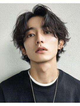 ハム 立川(hum) サーフカール/刈り上げセンターパート/フェザーパーマ[立川]