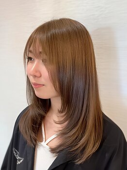 乾かすだけでまとまり扱いやすい、高再現性スタイル。ライフスタイルに寄り添う高い提案力で理想を実現！