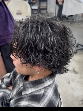 アイトーキョーリタ 渋谷(AI TOKYO Rita) サーフカールハイライトツイストシャドウパーマルーズパーマ眉毛